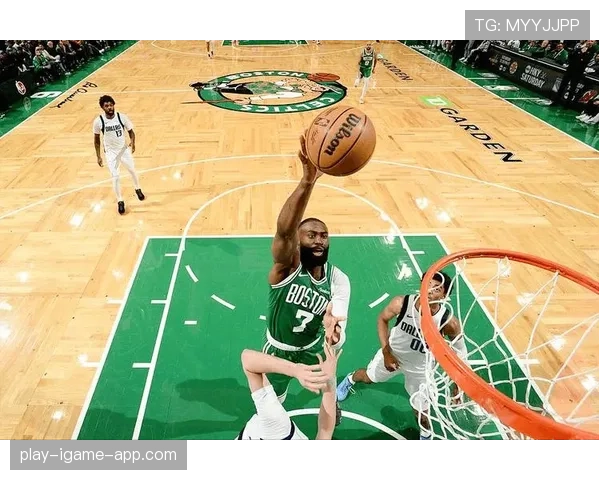 塔图姆挡拆拉开空间提升三分命中率显著超突破效率